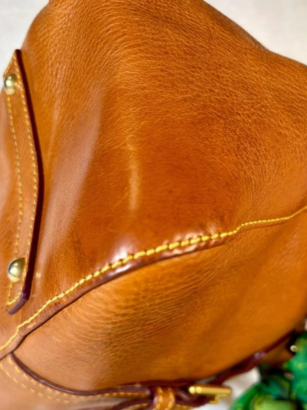 Dooney and Bourke (Old Large) Florentine Tassel Satchel in Chestnut w/ Chain - Picture 9 of 16